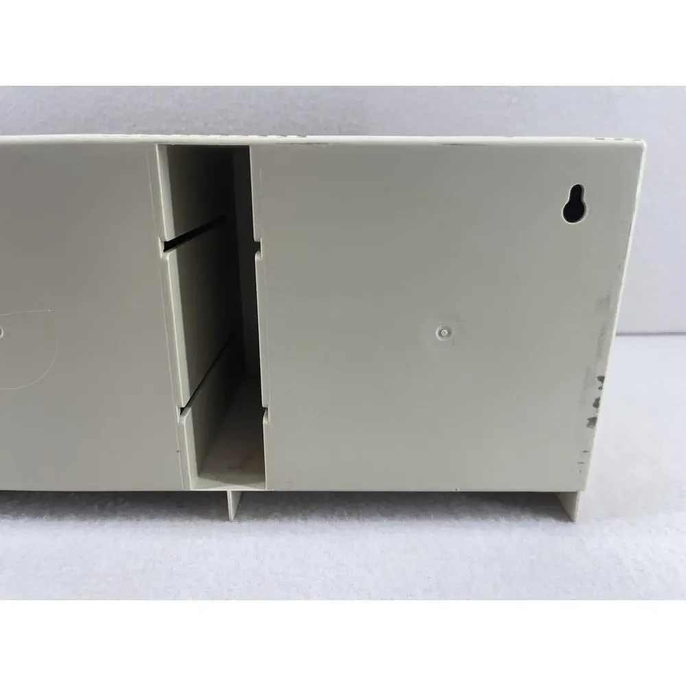VTG Case Logic 30 Disc Wall Mount CD Storage Rack Beige Plastic Organizer